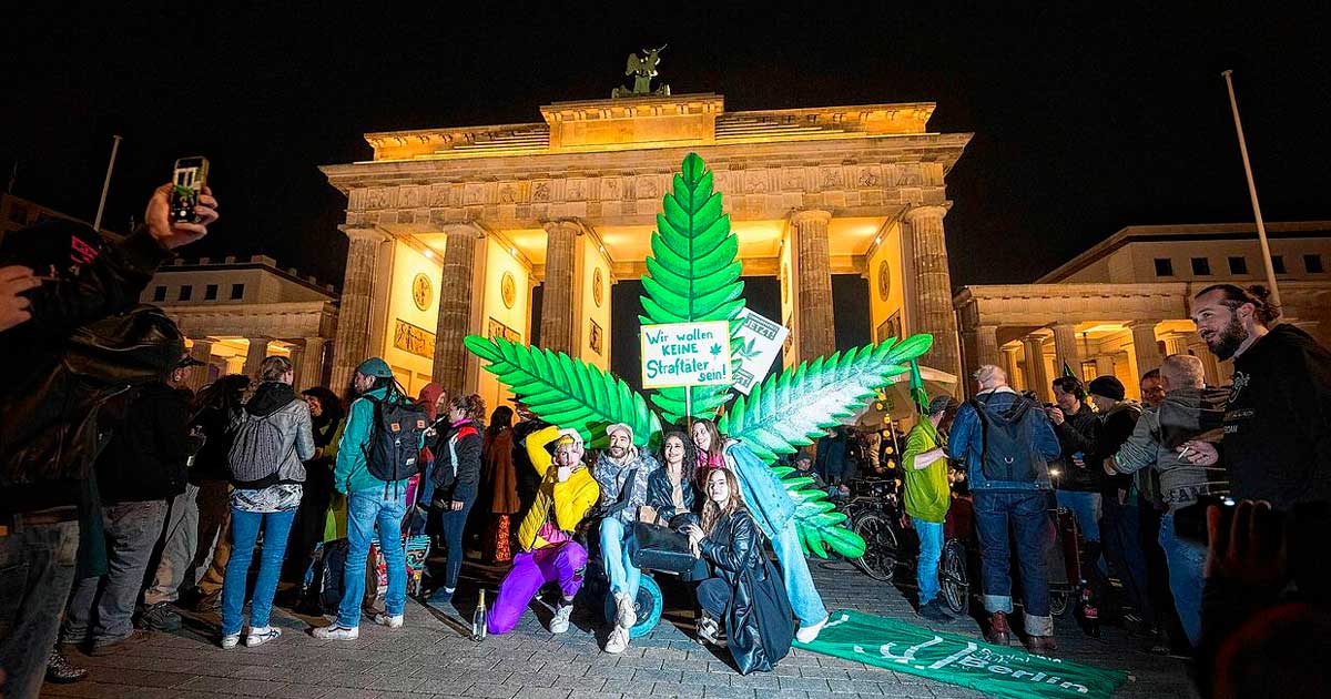 Celebrazione della legalizzazione della cannabis in Germania