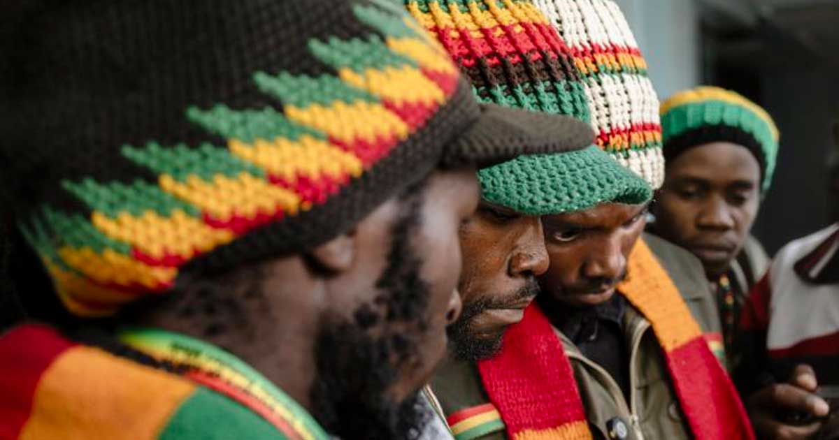 Ai rasta kenioti viene negato il diritto di consumare cannabis